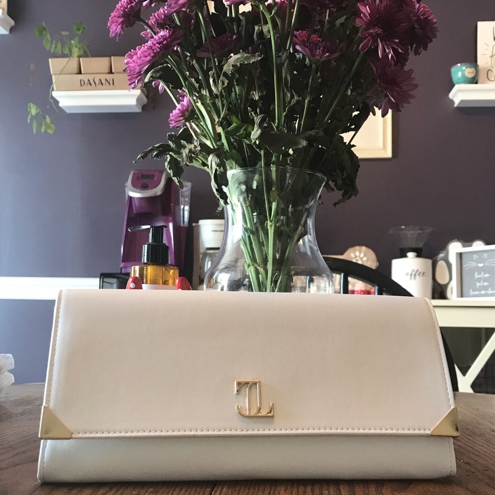 White JLo Clutch